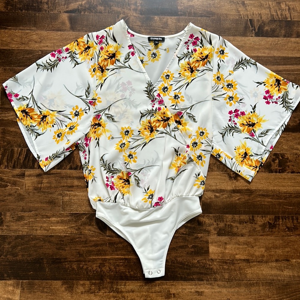 Women’s Express blouse bodysuit. Size XS